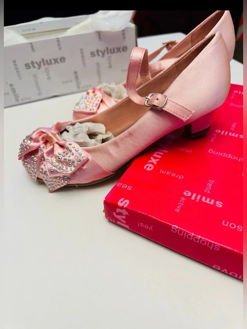 Styluxe light~Pink Satin Bow Dress shoes with Rhinestone Accents*Girls~Sz-2*EUC